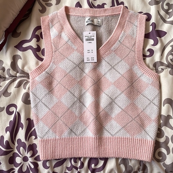 hollister sweater vest